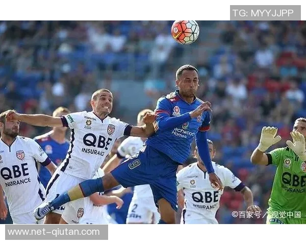 中央水手与新城堡联队的激烈对决展现足球魅力与团队精神 中央水手与新城堡联队的激烈对决展现足球魅力与团队精神